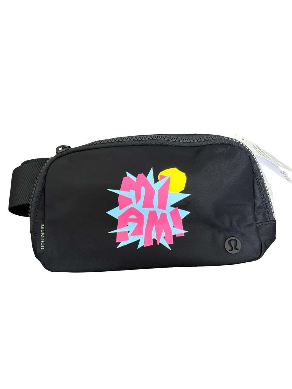 Lululemon Everywhere Belt Bag *Miami Black